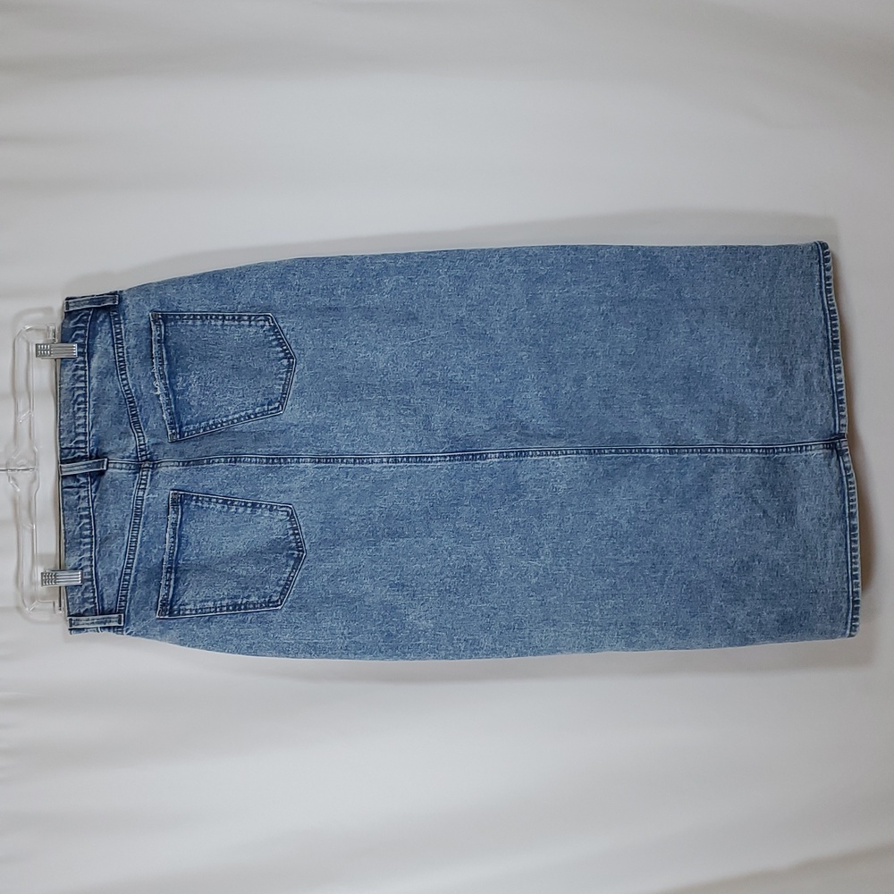 Universal Thread Woman's Medium Wash Denim Maxi Skirt ~ Blue - Picture 10 of 13